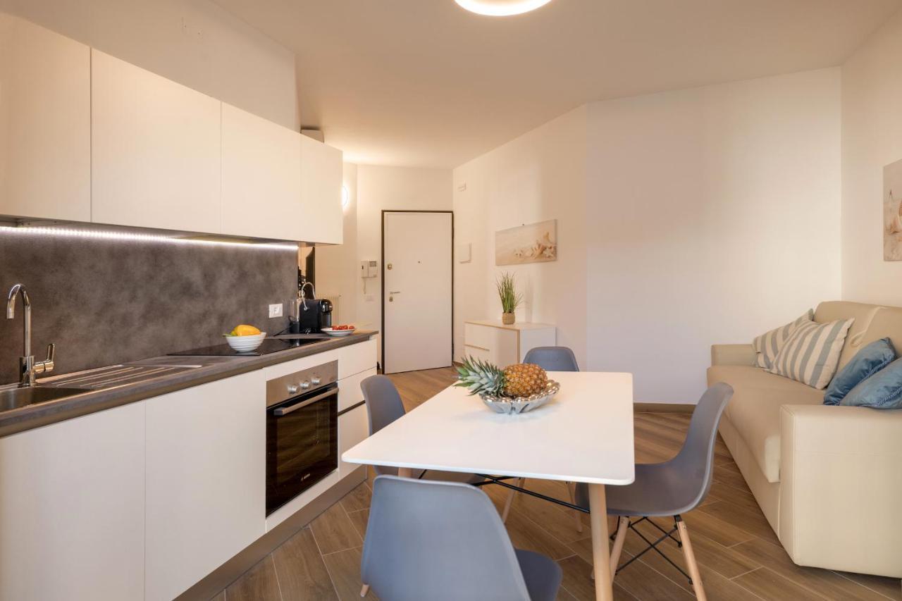 Ferrari Apartments Levante Caorle Eksteriør billede